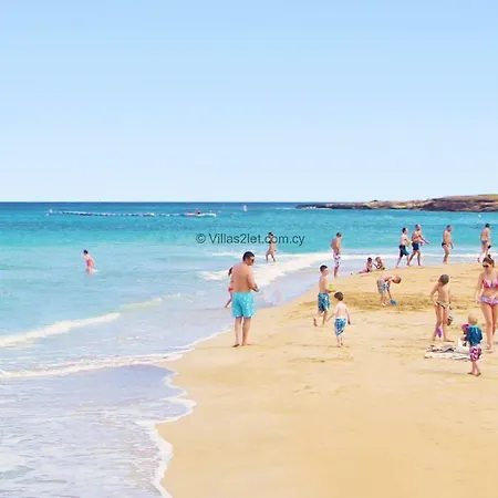 Vila Atlantia - Nissi Area Ayia Napa